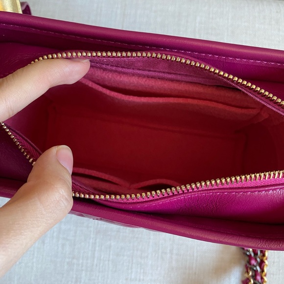 AUTHENTIC Chanel 19K Fuchsia Gabrielle Hobo Small - Picture 2 of 13